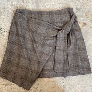 Aritzia Wilfred New Wrap Front Skirt